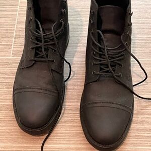 Thursday Boot Company Men's Black Chukka Cap-Toe Boots